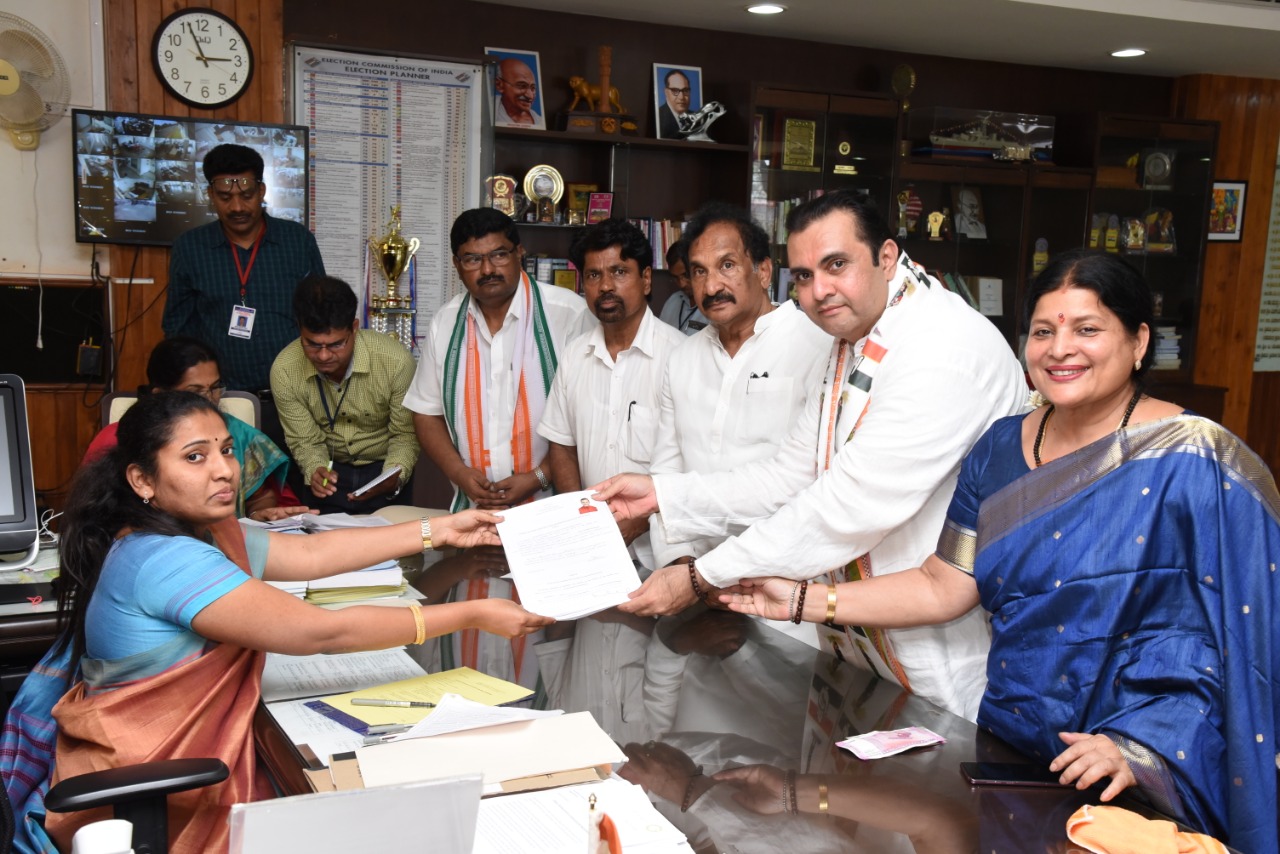 Pramod Madhwaraj files nomination papers from JD(S) for Udupi-Chickmagaluru Lok Sabha Constituency